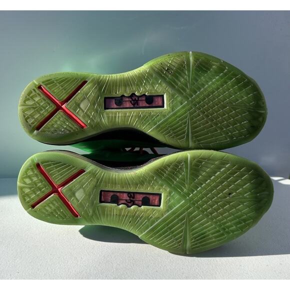 Nike LeBron 10 Cutting Jade 2012 Rare Classic Lebron Shoes Men’s 10 (541100-303) main image 9